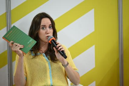 38-я Московская международная книжная ярмарка (ММКЯ). Паблик-ток Правильная речь как инструмент успеха: пиши грамотно, говори убедительно\"