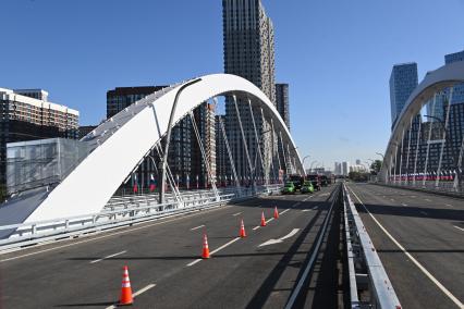Открытие движения по мосту Академика Королева в Москве