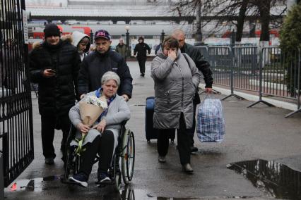 Брошенная родными в Мексике пенсионерка приехала в Воронеж