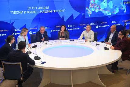Пресс-конференция, посвященная старту акции Песни и кино - нашим героям\"