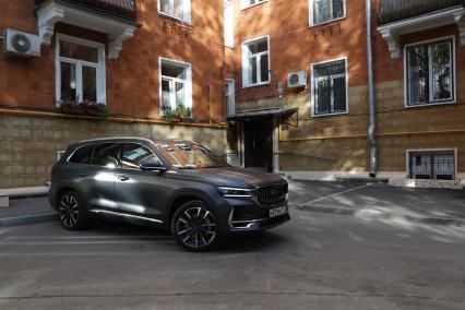 Тест-драйв автомобиля Geely Monjaro