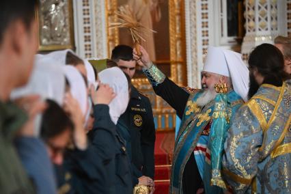 Молебен  честь иконы Божией Матери Неопалимая Купина\" в храме Христа Спасителя