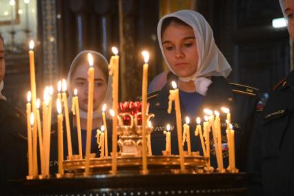 Молебен  честь иконы Божией Матери Неопалимая Купина\" в храме Христа Спасителя