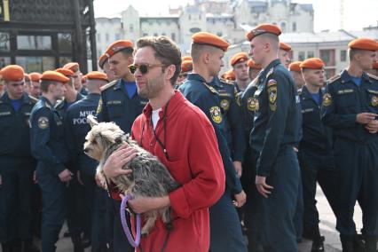 Молебен  честь иконы Божией Матери Неопалимая Купина\" в храме Христа Спасителя