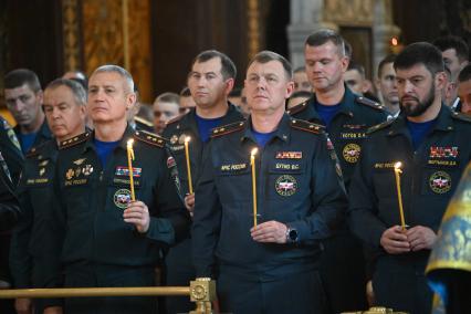 Молебен  честь иконы Божией Матери Неопалимая Купина\" в храме Христа Спасителя
