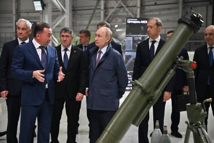 Рабочая поездка президента РФ Путина в Пермь