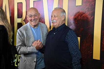 Премьера фильма Август\" в кинотеатре \"КАРО 11 Октябрь\"