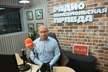Владимир Семенов на радиостанции Комсомольская правда\"