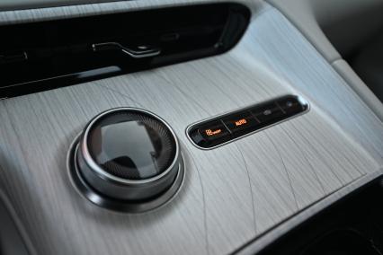 Тест-драйв автомобиля Geely EX5