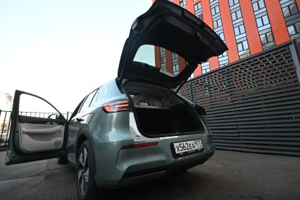 Тест-драйв автомобиля Geely EX5