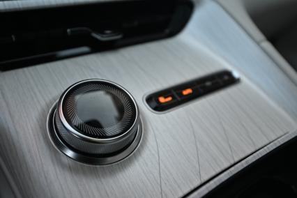 Тест-драйв автомобиля Geely EX5