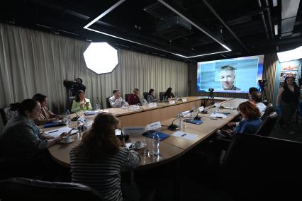 Конференция \"Цифровая среда в образовании 2025: гибкие траектории и EdTech\"  в редакции КП