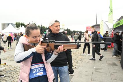 Благотворительный Добрый забег\" в поддержку глухих и слабослышащих детей в Парке Победы на Поклонной горе