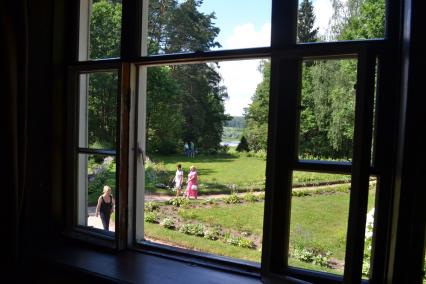 Музей-заповедник \"Поленово\" в Тульской области