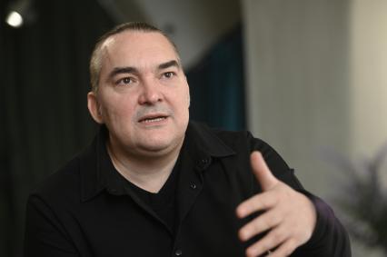 Алексей Горшенев отметил 50-летие полуденным выстрелом из Петропавловской крепости
