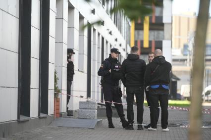 Обстановка на месте убийства архитектора Александра Супоницкого в Санкт-Петербурге