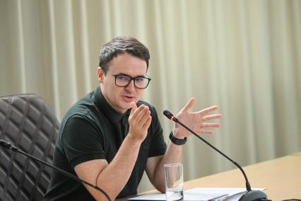 Кирилл Артемьев