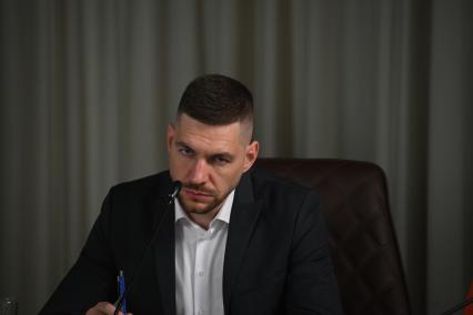 Исхак Фархутдинов