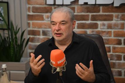 Анатолий Максимов на радиостанции Комсомольская правда\"