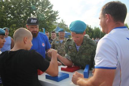 Празднование дня ВДВ в Красноярске