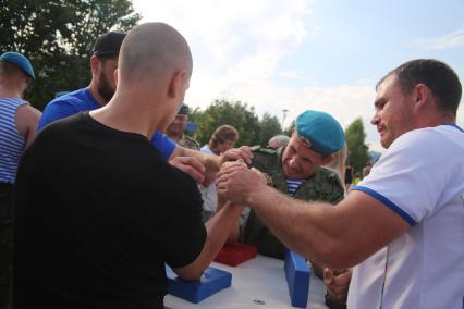Празднование дня ВДВ в Красноярске