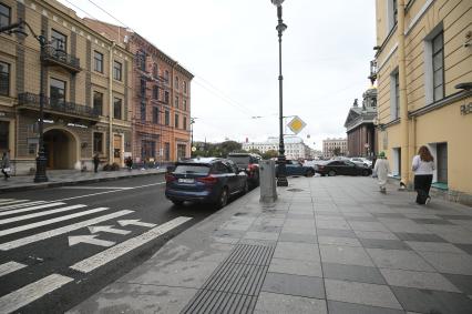 Новые тарифы на платную парковку начали действовать в Петербурге