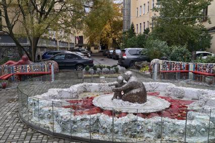 Необычные дворы Петербурга