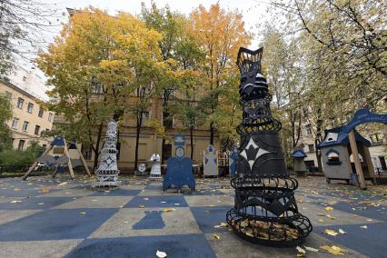 Необычные дворы Петербурга