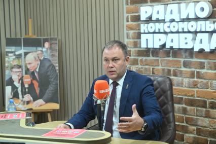 Илья Середюк на радиостанции \"Комсомольская правда\"