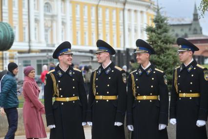 Заключительная в этом сезоне церемония развода пеших и конных караулов Президентского полка