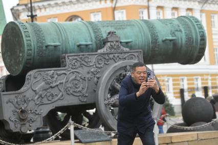 Заключительная в этом сезоне церемония развода пеших и конных караулов Президентского полка