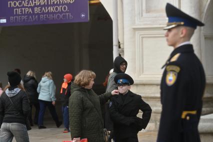 Заключительная в этом сезоне церемония развода пеших и конных караулов Президентского полка