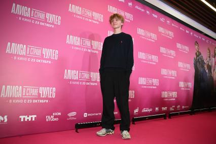 Премьера фильма Алиса в Стране чудес\"