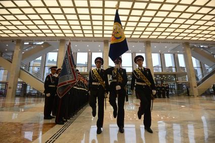 Вручение переходящего знамя Президента РФ казачьему кадетскому корпусу