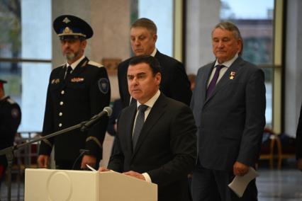 Вручение переходящего знамя Президента РФ казачьему кадетскому корпусу