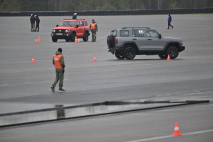 Соревнования по скоростному маневрированию водителей ФСО России в Подмосковье