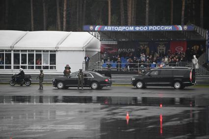 Соревнования по скоростному маневрированию водителей ФСО России в Подмосковье