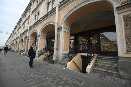 Рынок Апраксин двор в Санкт-Петербурге