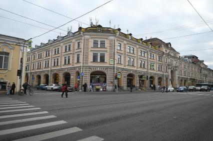 Рынок Апраксин двор в Санкт-Петербурге