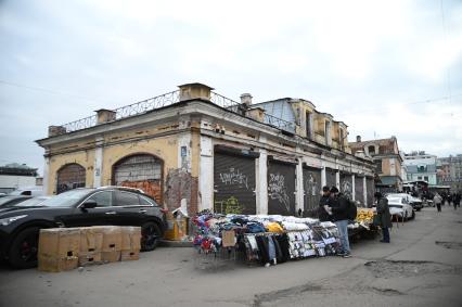 Рынок Апраксин двор в Санкт-Петербурге