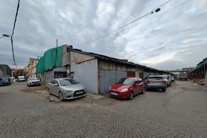 Рынок Апраксин двор в Санкт-Петербурге
