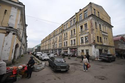 Рынок Апраксин двор в Санкт-Петербурге