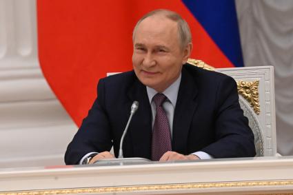 Заседание Совета при президенте РФ по реализации государственной демографической и семейной политики