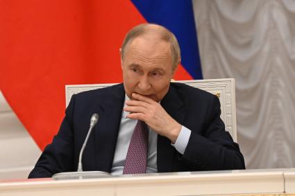 Заседание Совета при президенте РФ по реализации государственной демографической и семейной политики