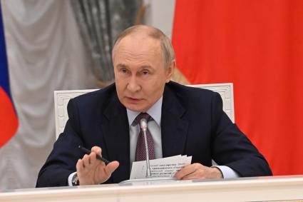 Заседание Совета при президенте РФ по реализации государственной демографической и семейной политики