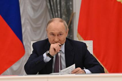 Заседание Совета при президенте РФ по реализации государственной демографической и семейной политики