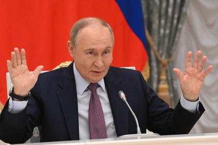 Заседание Совета при президенте РФ по реализации государственной демографической и семейной политики