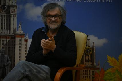Режиссер Эмир Кустурица открыл Сербский клуб в МГУ