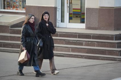 Горожане на прогулке