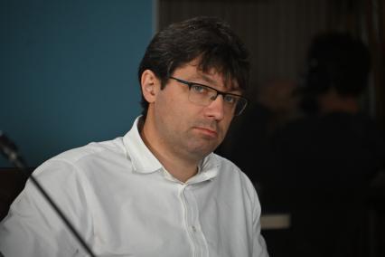 Денис Додон